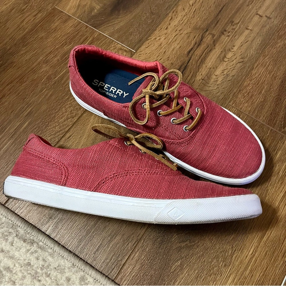 Sperry Top-Sider maroon canvas and leather shoes, size 11.5